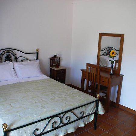 Maison d'hôtes O Monte Da Estrada à Zambujeira do Mar Extérieur photo