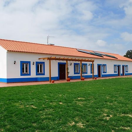 Maison d'hôtes O Monte Da Estrada à Zambujeira do Mar Extérieur photo