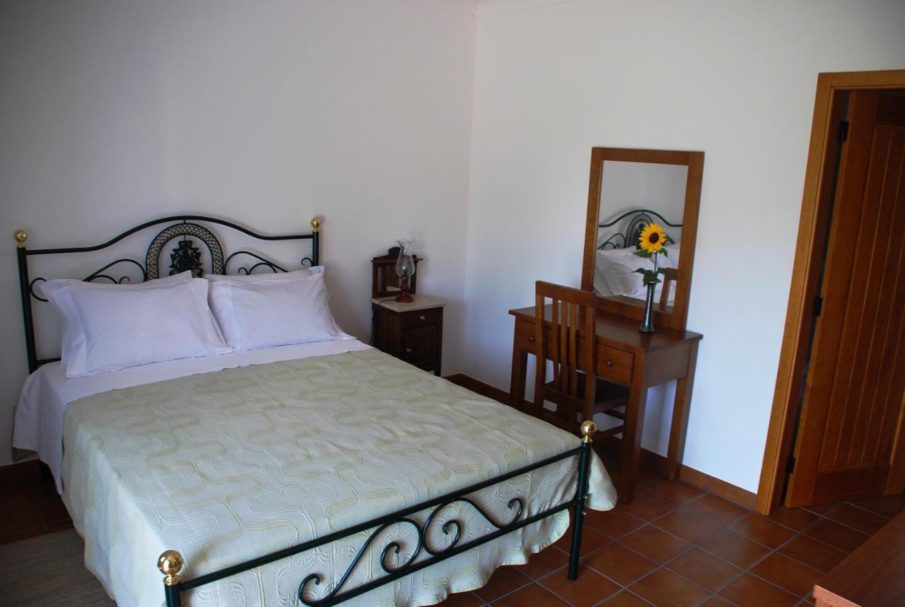 Maison d'hôtes O Monte Da Estrada à Zambujeira do Mar Extérieur photo