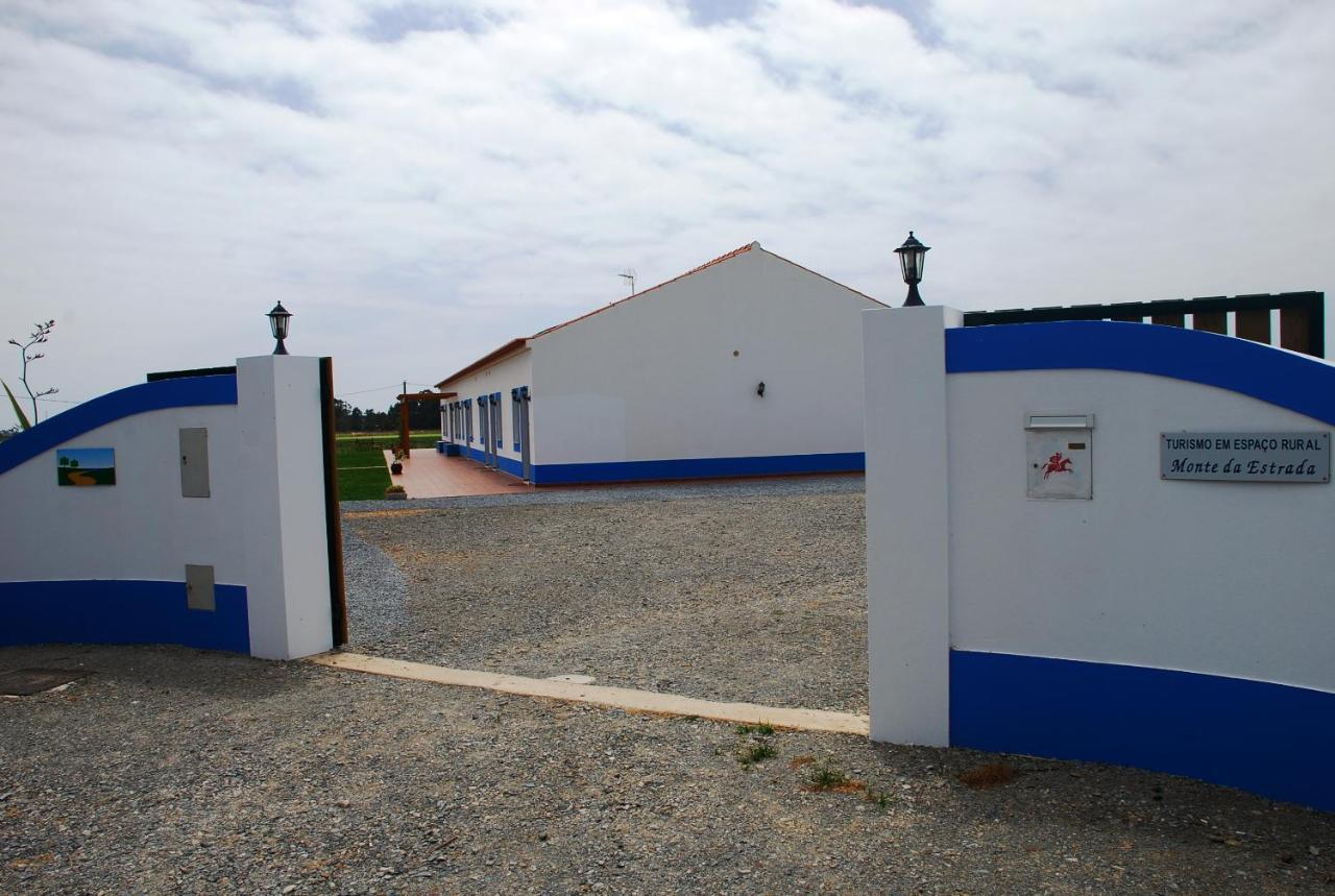 Maison d'hôtes O Monte Da Estrada à Zambujeira do Mar Extérieur photo
