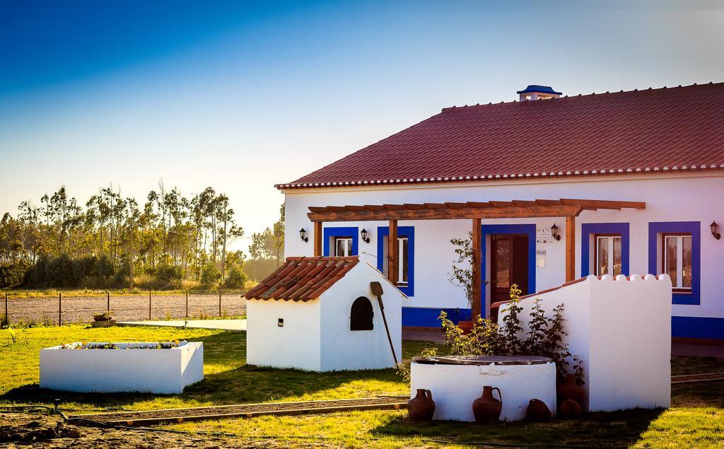 Maison d'hôtes O Monte Da Estrada à Zambujeira do Mar Extérieur photo